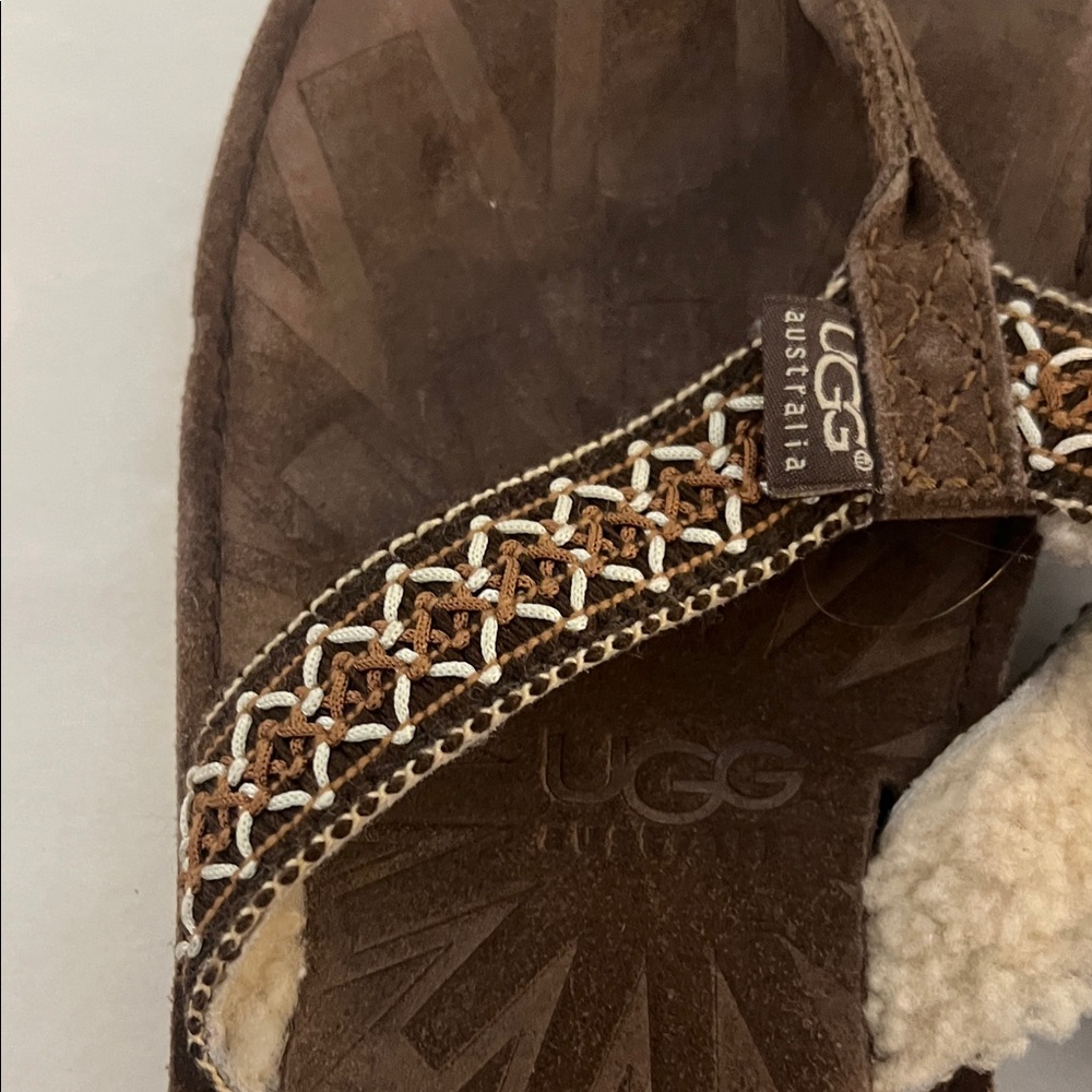 UGG Brown Suede Shearling Thong Sandals with Woven Strap Sz 9 - Picture 7 of 16
